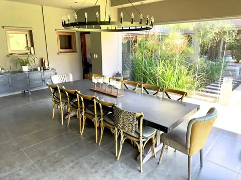 Casa en Alquiler de 6 dormitorios