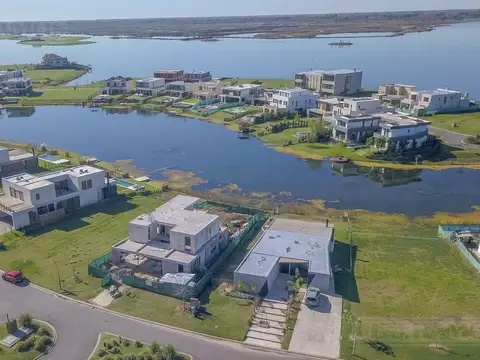 Casa en Venta de 5 dormitorios