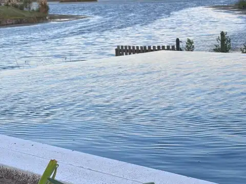 Barrio Costas, Puertos / Escobar