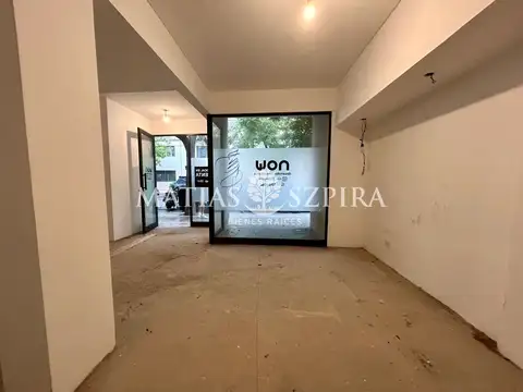 Av. Pavon 2400, Piso PB