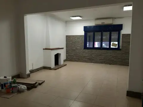 Local en Venta en Moron, USD 270.000