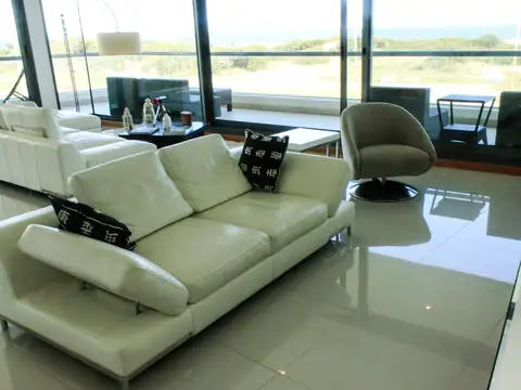 Departamento 4 ambientes con 3 baños