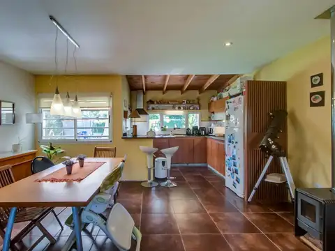 Casa 4 ambientes con 1 baño