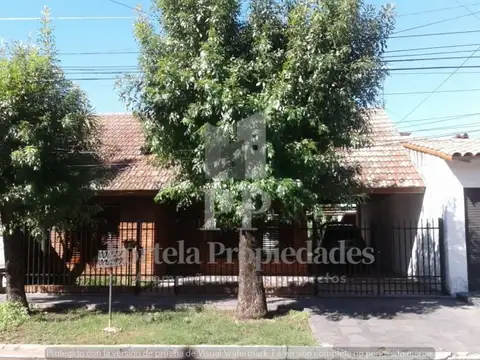 CASA EN CASTELAR SUR