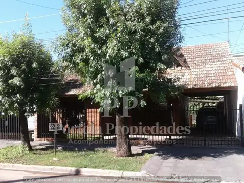 Pichincha 964 , Piso 0