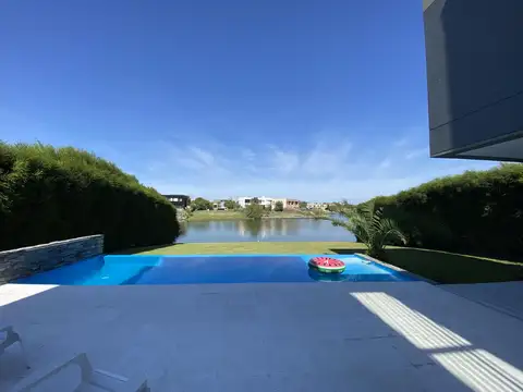 Casa en Barrio privado  San Matias