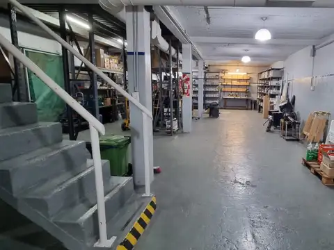 Galpon en Venta 29  mts Fondo
