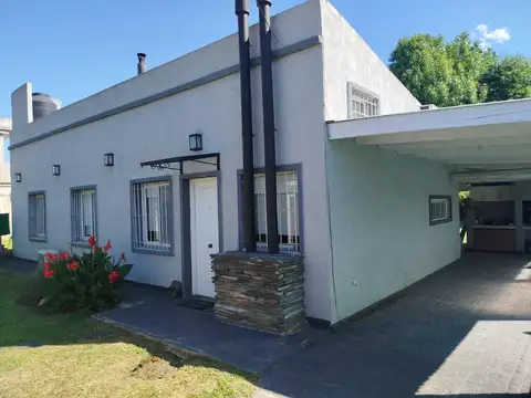 Casa en venta 3 ambientes barrio pelegrini en pilar