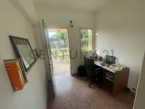 Departamento en Venta en Los Hornos, USD 65.000