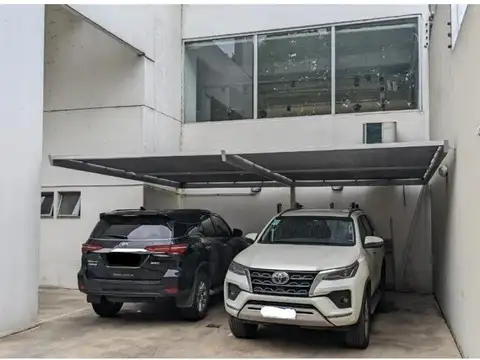 Av.  Del Libertador 1800