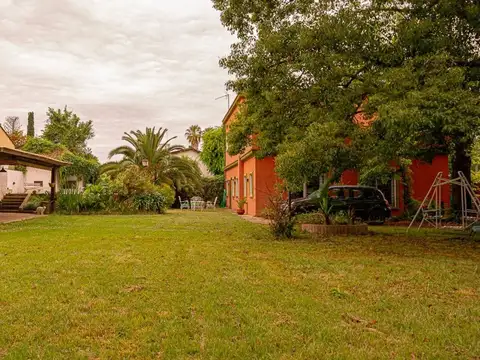 VENTA CASA 6 AMBIENTES FRANCISCO ALVAREZ PILETA