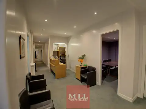 Oficina en Venta 70 años