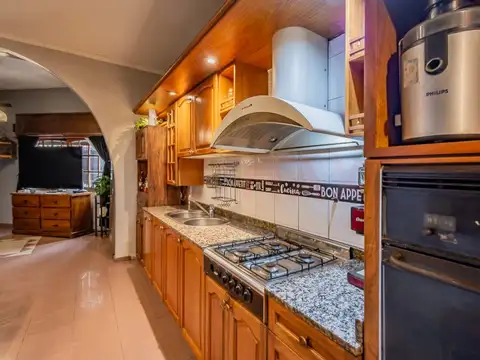 Casa 3 ambientes con 1 baño