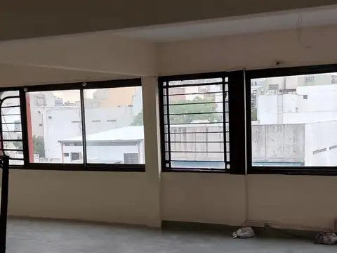 Oficina en Alquiler 30 años