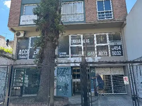 Departamento dos ambientes en alquiler en Moron