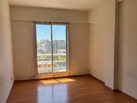 Departamento en Alquiler en Moron, $ 400.000