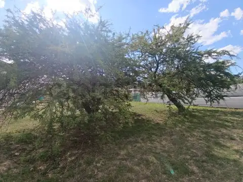 VENTA ESPECTACULAR LOTE EN BARRIO PRIVADO LAS CAÑITAS MALAGUEÑO