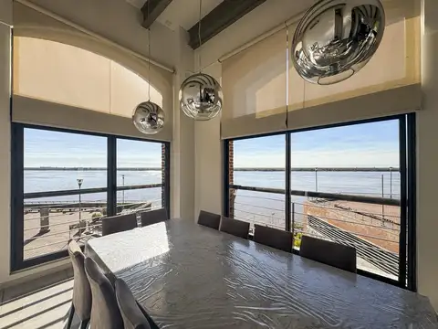 Departamento Duplex de 4 dormitorios con cochera y amenities en Forum - Av Carballo 230