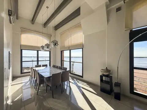 Departamento Duplex de 4 dormitorios con cochera y amenities en Forum PUERTO NORTE - Av Carballo 230