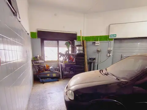 Local en Venta en Parque Avellaneda, USD 40.000