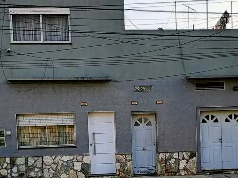 VENTA CASA MULTIFAMILIAR 4 PH. CON GARAGE OLIVOS