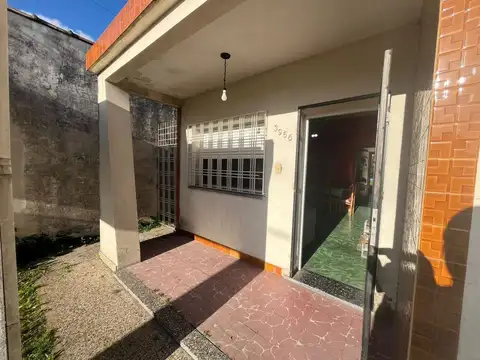 Hipólito Yrigoyen 3900