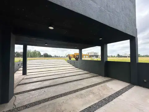 Casa en Venta al Oeste