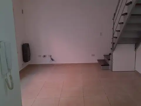 Dean Funes 1900, Piso PB D