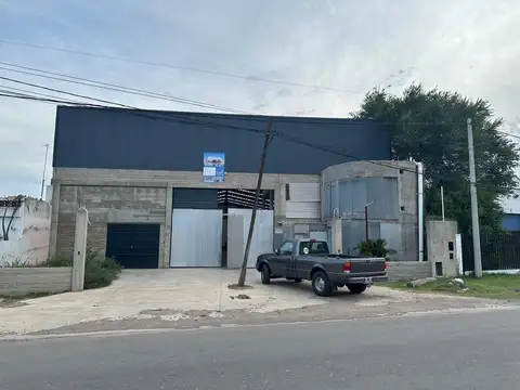NAVE INDUSTRIAL EN VENTA! BATLLE ORDOÑEZ - RUTA 18