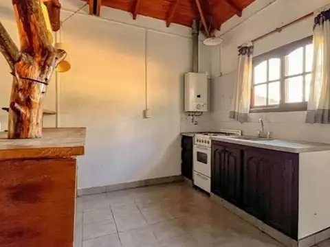Casa 2 ambientes con 1 baño