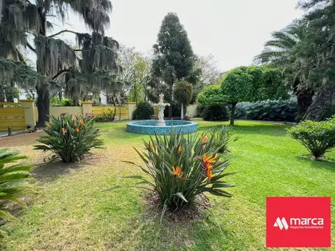 Casa en Venta en Alberdi, USD 1.950.000