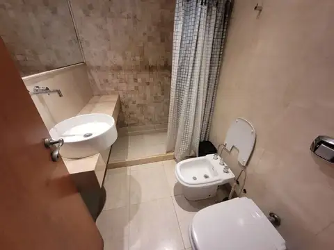 Departamento 4 ambientes con 3 baños