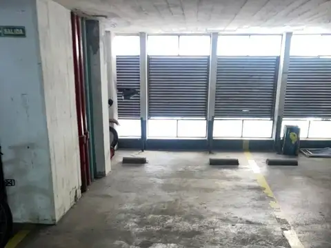 COCHERA CENTRICA - ESPACIO AUTO Y MOTO.