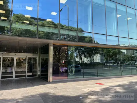 Carlos Pellegrini al 700