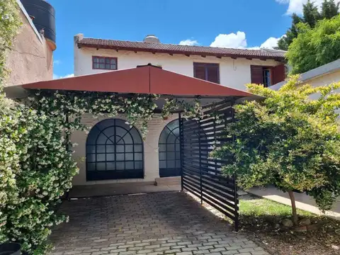 Casa + local en Entre Ríos 619 - B° Villa Alonso