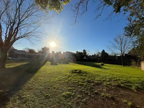 Dos lotes de terreno en venta- F. Ramírez al 1900, Barrio Los Troncos, Funes.