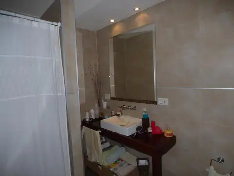 Cantilo  e/ 13 A y 13 B