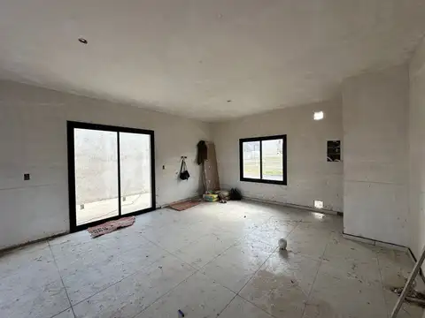 VENTA CASA 2 DORMITORIOS - ETAPA 4 DOCTA AVENIDA