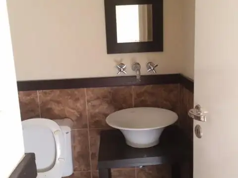 Casa en Alquiler en Villanueva, USD 1.600