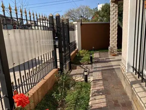 Casa - Venta - Argentina, Capital Federal - CAAGUAZU 7610