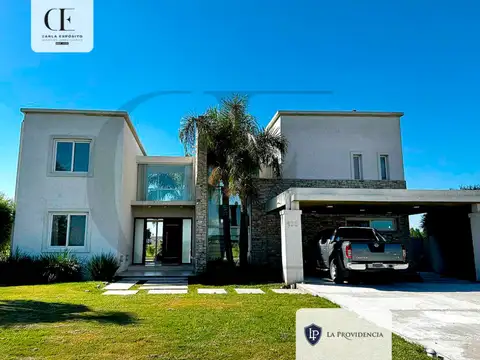 Casa en venta de 4 dormitorios c/ cochera en Canning