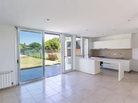 Depto Tipo Casa en Venta de 5 ambientes