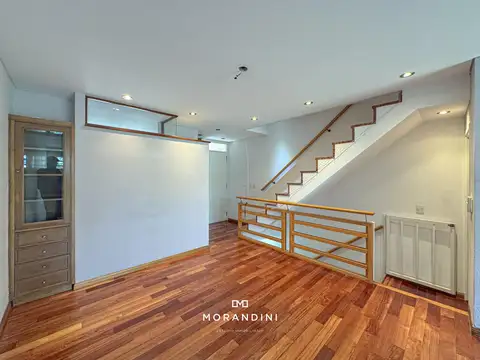 Depto Tipo Casa en Venta con 1 cocheras