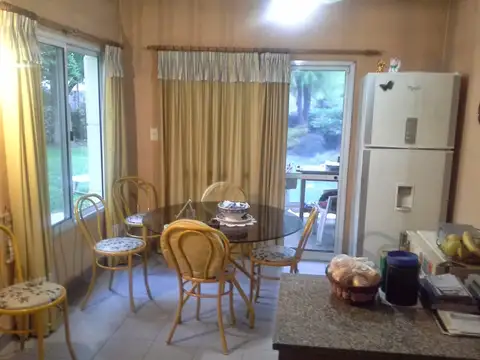 Casa en Venta en Los Angeles Village, USD 220.000