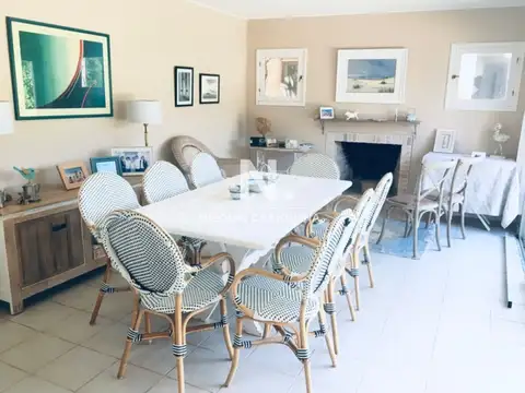 Casa 6 ambientes con 6 baños