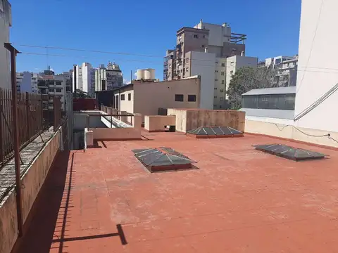 Venta ph muy amplio con gran terraza