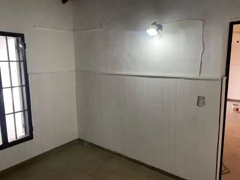 Casa en venta - 3 Dormitorios 1 Baño - Pergamino