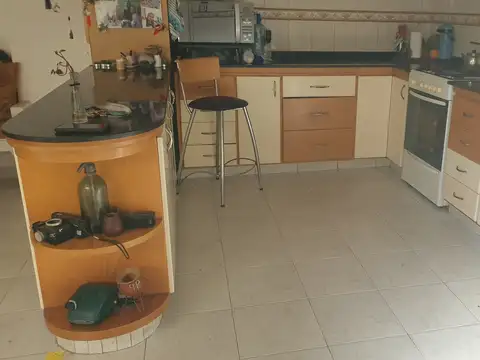 Casa 4 ambientes con 3 baños