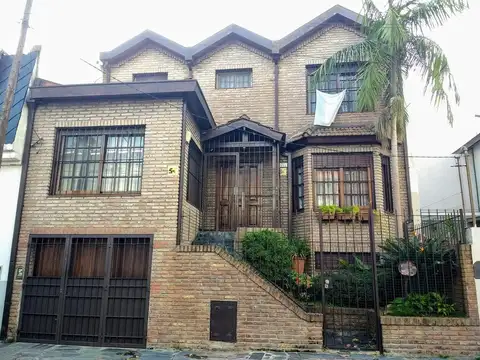 Florida Mitre/Este - Sólido Chalet de 5 amb - próximo a Av. Maipú 