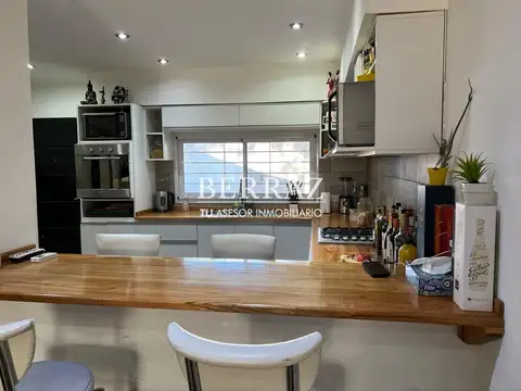 Casa 5 ambientes con 2 baños